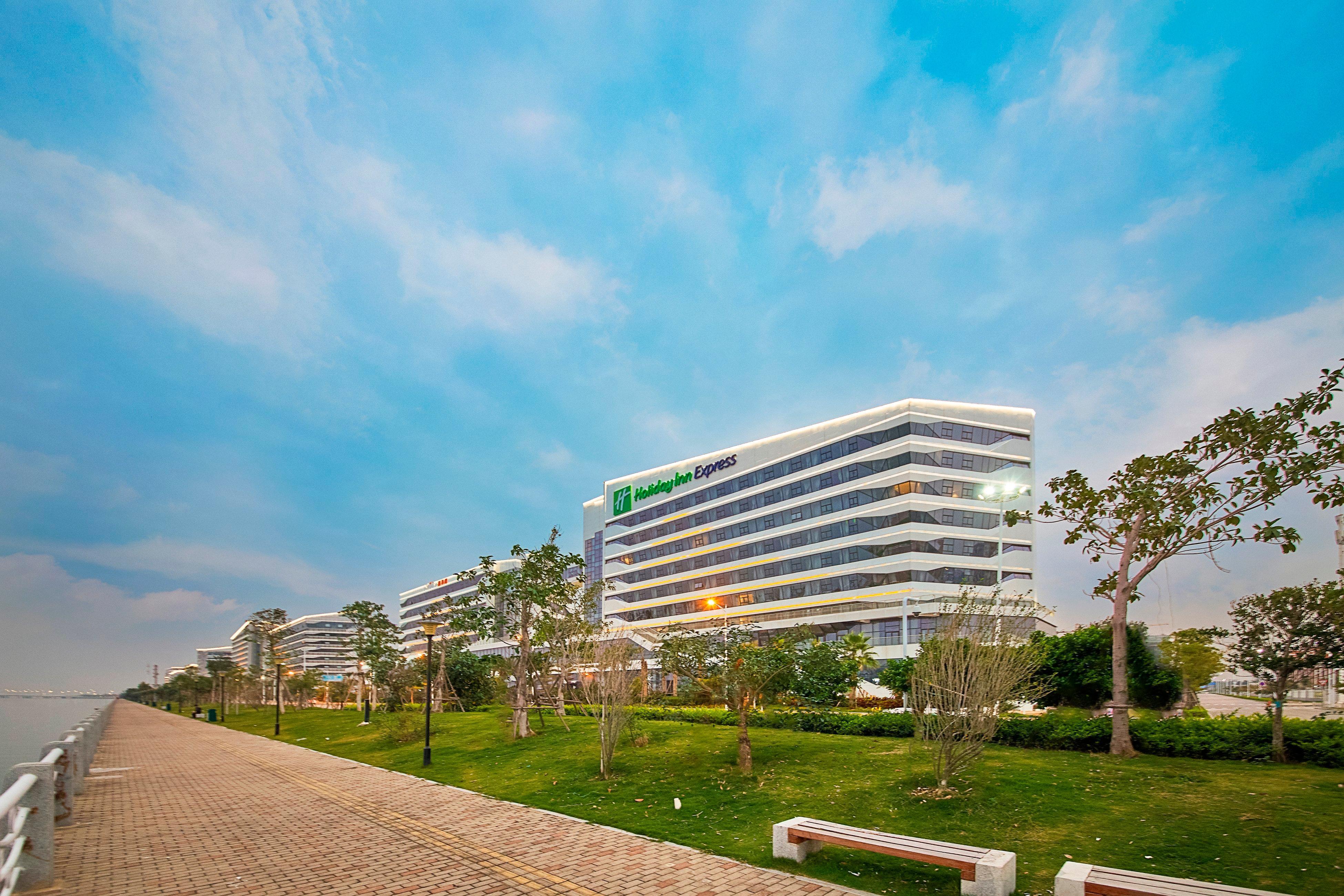 Holiday Inn Express Xiamen Airport Zone, An Ihg Hotel Exterior photo